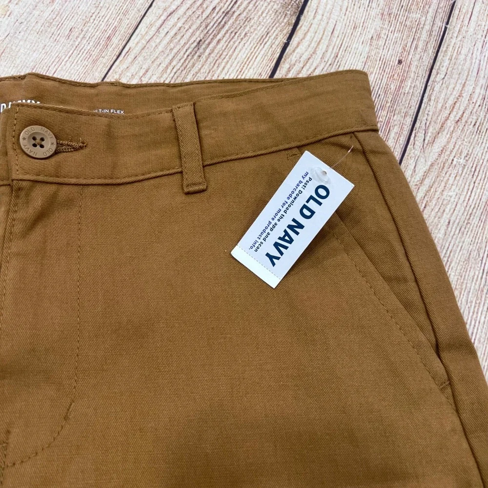 Old Navy Boys Brown Built-In Flex Chino Shorts Size 14 Adjustable Waist NWT